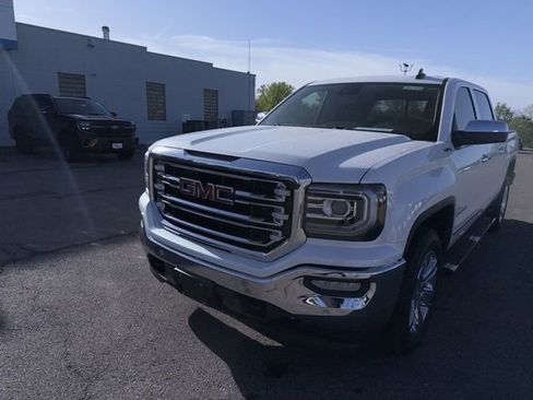 Used 2017 GMC Sierra 1500 SLT AWD/4WD image 3