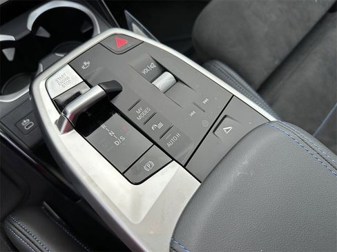 Used 2026 BMW X1 M35i w/ Convenience Package image 24