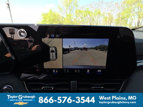 New 2026 Chevrolet Equinox RS w/ Convenience Package III FWD image 22