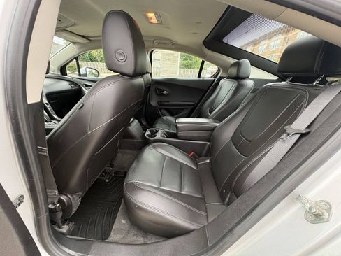 Used 2014 Chevrolet Volt Premium w/ Premium Trim Package FWD image 27