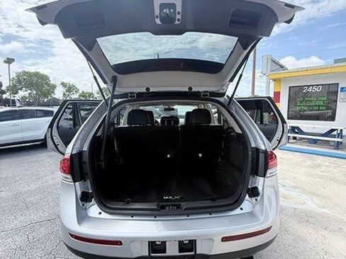 Used 2014 Lincoln MKX FWD w/ Equipment Group 102A image 17