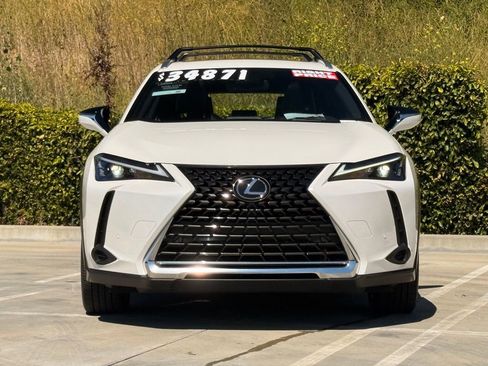 Certified 2024 Lexus UX 250h FWD image 5