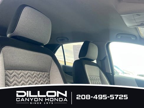 Used 2022 Chevrolet Equinox LS w/ LS Convenience Package AWD/4WD image 17