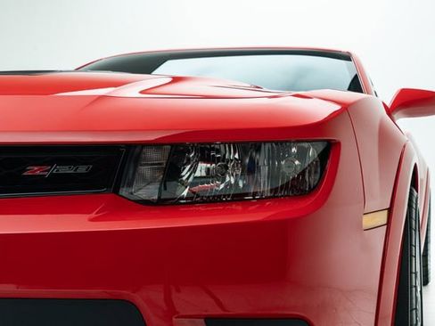 Used 2015 Chevrolet Camaro Z/28 image 12