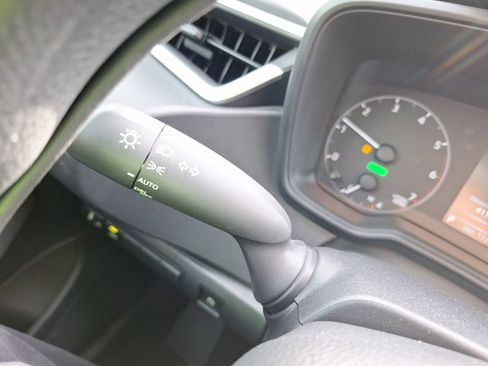 Used 2023 Toyota Corolla LE image 23