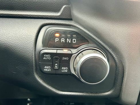 Used 2019 RAM 1500 Big Horn AWD/4WD image 25