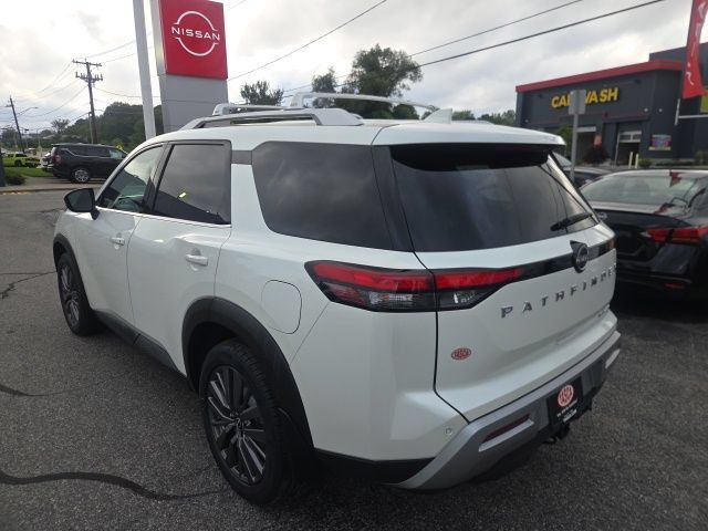 Used 2023 Nissan Pathfinder SL w/ SL Premium Package AWD/4WD image 7
