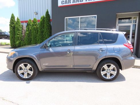 Used 2011 Toyota RAV4 Sport w/ Sport Extra Value Pkg AWD/4WD image 9