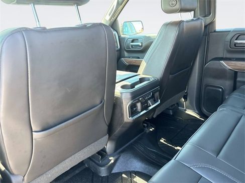 Used 2019 Chevrolet Silverado 1500 High Country image 17