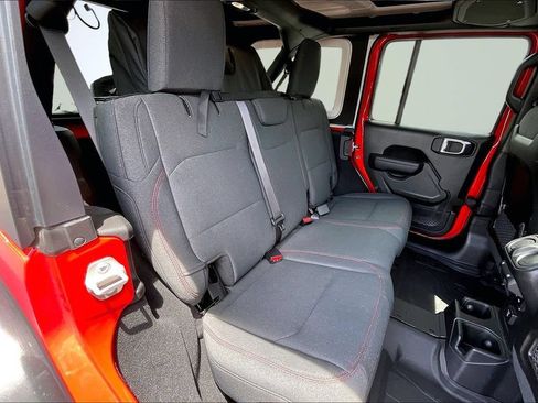 Used 2024 Jeep Wrangler Unlimited Rubicon w/ Safety Group AWD/4WD image 26
