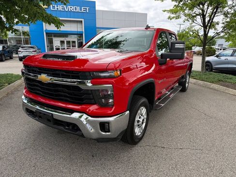Used 2025 Chevrolet Silverado 2500 LT w/ Convenience Package AWD/4WD image 9