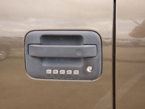 Used 2008 Ford F150 Lariat image 19