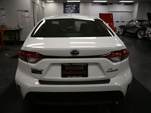 Certified 2024 Toyota Corolla LE image 6