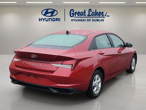 Certified 2023 Hyundai Elantra SE image 5