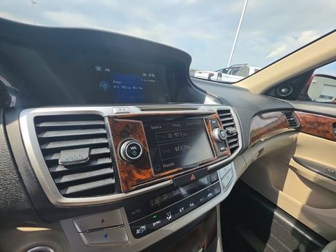 Used 2014 Honda Accord EX-L image 18