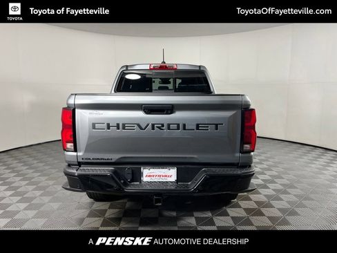 Used 2024 Chevrolet Colorado Z71 w/ Z71 Convenience Package 2 AWD/4WD image 8
