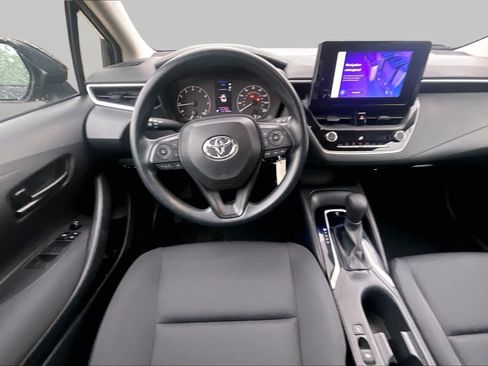 Used 2024 Toyota Corolla LE FWD image 6