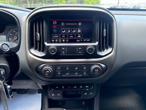 Used 2019 Chevrolet Colorado Z71 AWD/4WD image 18