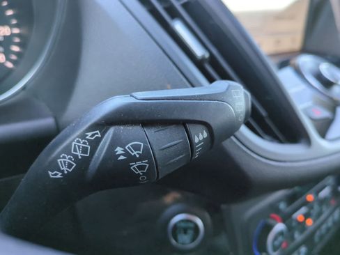 Used 2019 Ford Escape Titanium image 25