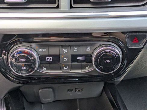 New 2026 Chevrolet Trax LT image 20