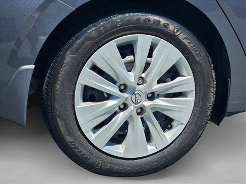 Used 2024 Nissan Sentra S FWD image 28