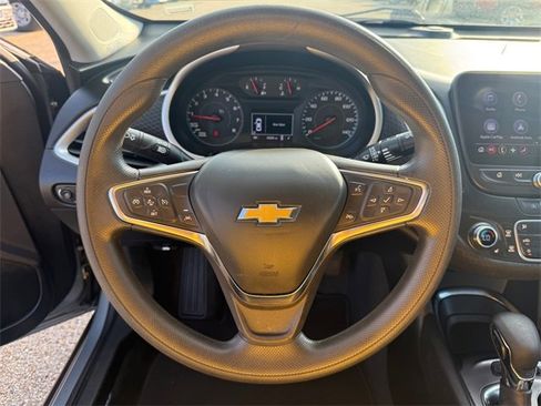 Used 2024 Chevrolet Malibu LT image 16