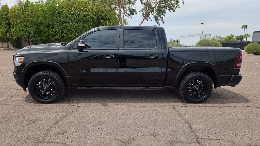 Used 2020 RAM 1500 Laramie w/ Sport Appearance Package AWD/4WD image 7