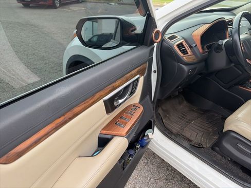 Used 2018 Honda CR-V EX-L image 16