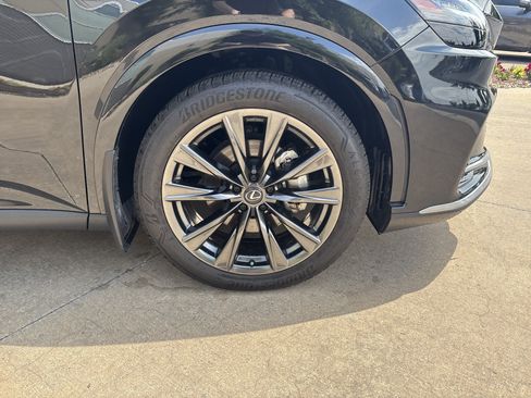 Used 2025 Lexus RX 350 F Sport w/ Accessory Package (P1) AWD/4WD image 18