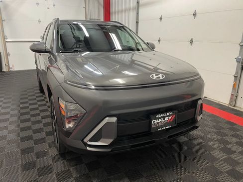 Used 2025 Hyundai Kona SEL AWD/4WD image 6