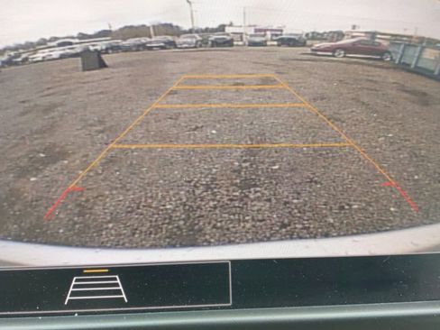 Used 2022 Chevrolet Equinox LT image 23