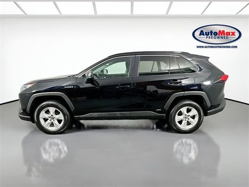 Used 2021 Toyota RAV4 LE w/ Carpet Mat Package (TMS) image 8