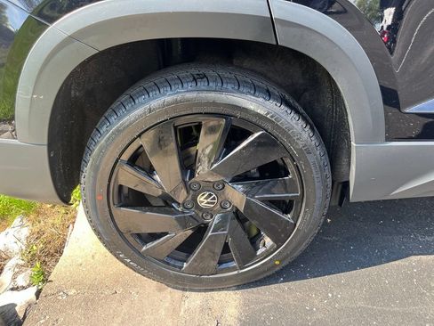Certified 2023 Volkswagen Taos SE AWD/4WD image 33
