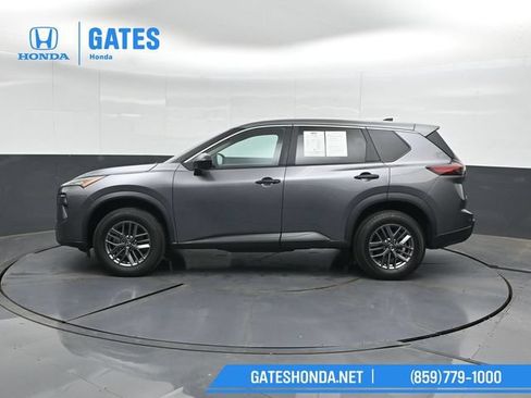 Used 2024 Nissan Rogue S AWD/4WD image 7