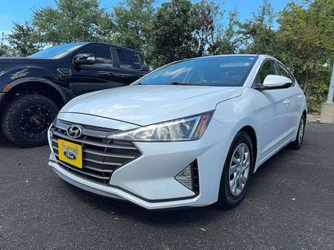 Used 2019 Hyundai Elantra SE w/ Cargo Package image 4