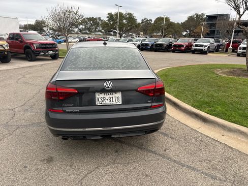 Used 2018 Volkswagen Passat 2.0T S image 4
