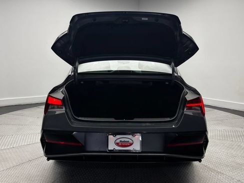 Used 2024 Hyundai Elantra SEL w/ Convenience Package FWD image 35