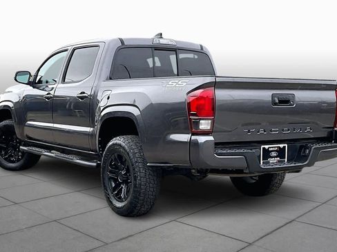 Used 2020 Toyota Tacoma SR w/ SR Convenience Package image 11