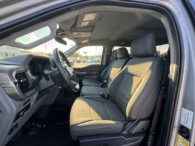 Used 2025 Ford F150 XLT w/ Equipment Group 301A Standard AWD/4WD image 17
