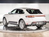 Certified 2025 Porsche Macan image 3