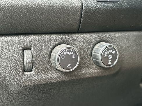 Used 2017 Chevrolet Colorado ZR2 image 8