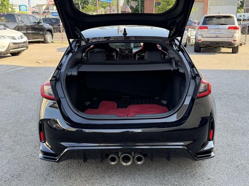 Used 2023 Honda Civic Type R image 8