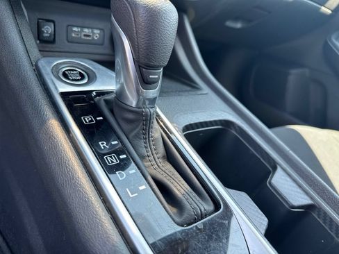 Used 2024 Nissan Sentra SV FWD image 18