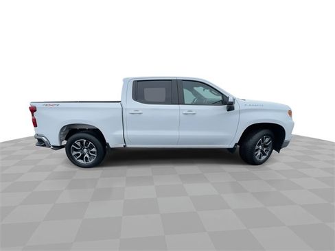Used 2024 Chevrolet Silverado 1500 LT image 9