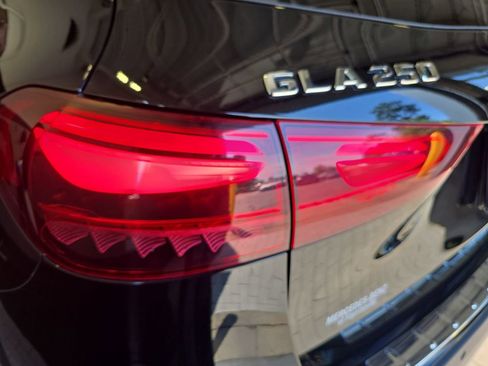 Certified 2025 Mercedes-Benz GLA 250 image 34