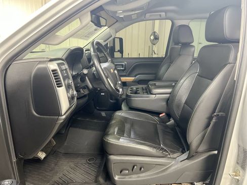 Used 2019 Chevrolet Silverado 3500 LTZ w/ Duramax Plus Package AWD/4WD image 15