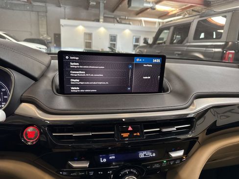 Used 2023 Acura MDX FWD w/ Technology Package image 29