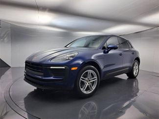 Certified 2022 Porsche Macan image 1