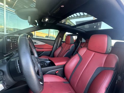 Used 2024 Acura ZDX Type S image 31