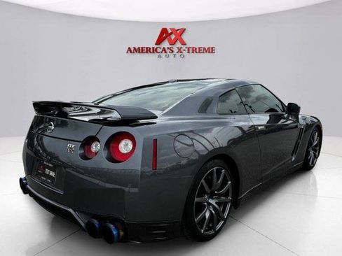 Used 2013 Nissan GT-R Premium AWD/4WD image 6